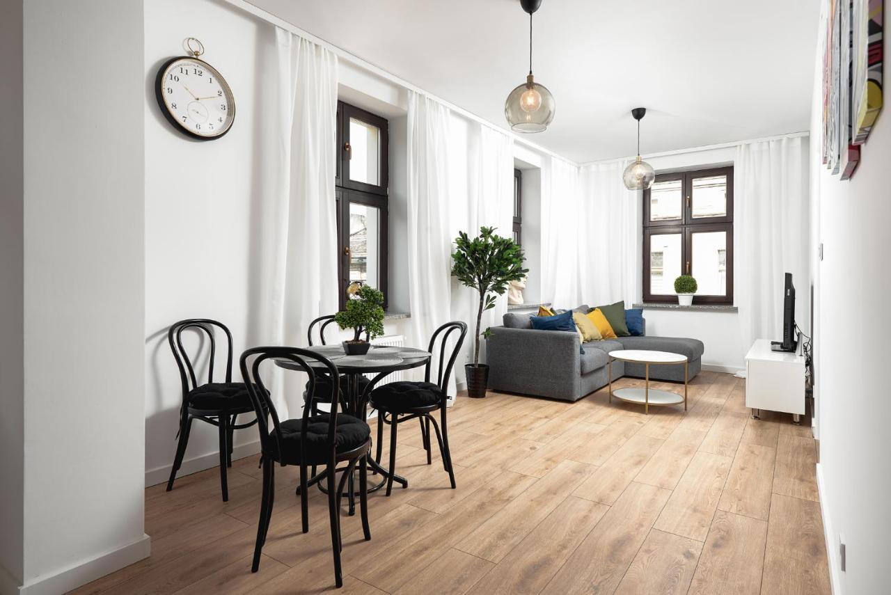 Modern apartment on Kilińskiego Street Łódź Buitenkant foto